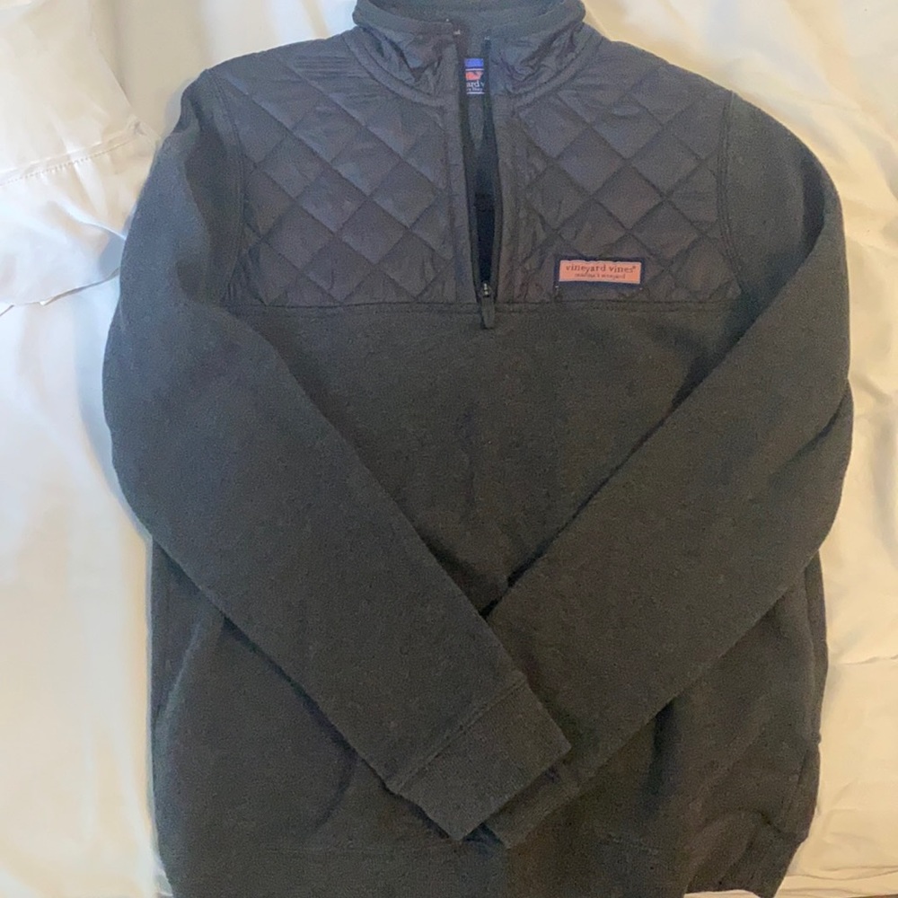 Boys Large(16) Vineyard Vines pullover!
